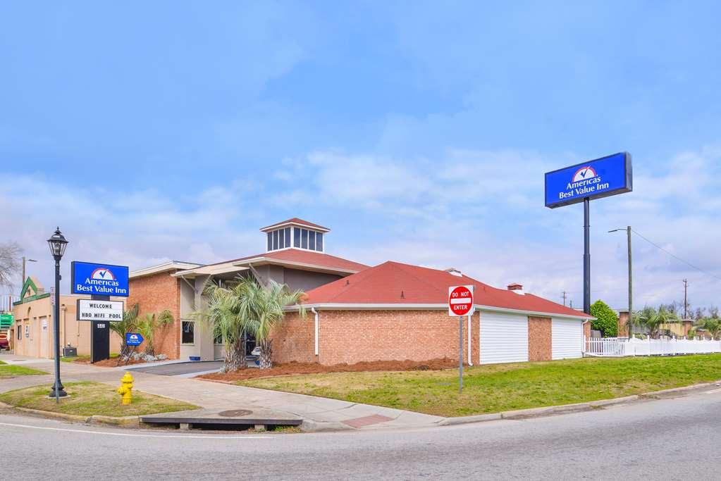 Americas Best Value Inn Augusta Historic Downtown Exterior foto