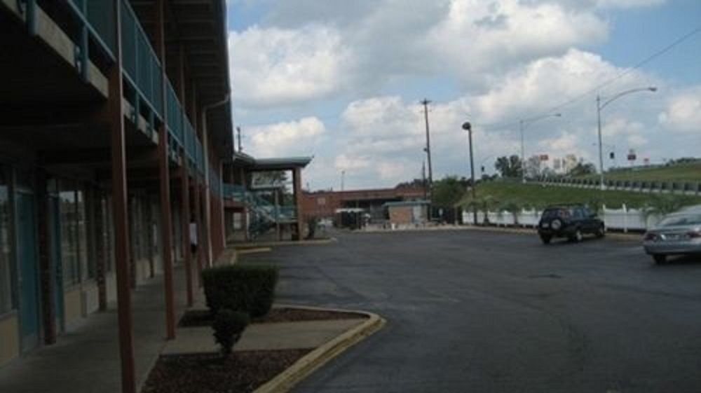 Americas Best Value Inn Augusta Historic Downtown Exterior foto